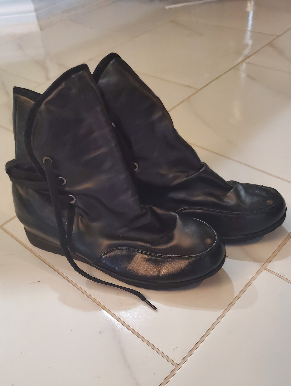 Black Women's Ankle Lace Boots - Feudal / Rainessance